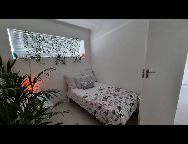 2 BEDROOM PROPERTY TO RENT IN WOODSTOCK